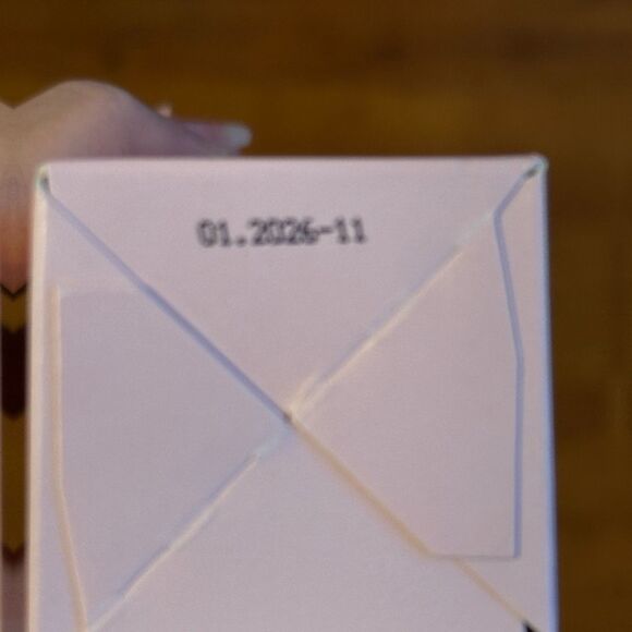 Micellar Water with Rosemary Extract by Eclat Skin NIB - Picture 7 of 7